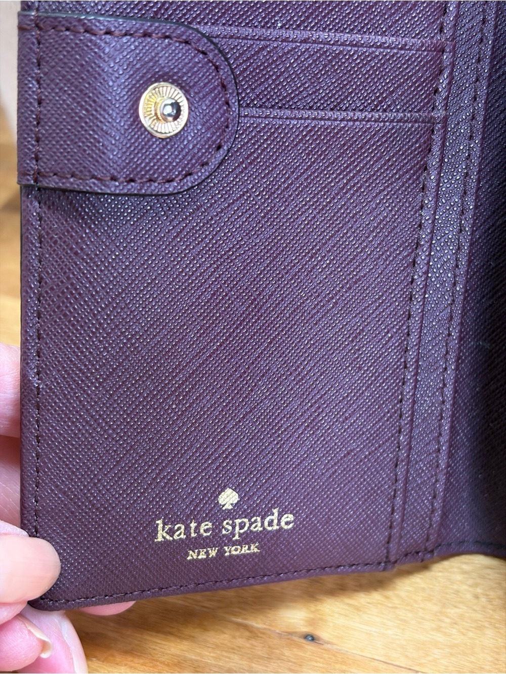 Kate Spade New York Plum Saffiano Leather Continental Wallet Gold Tone Zip - Picture 6 of 8